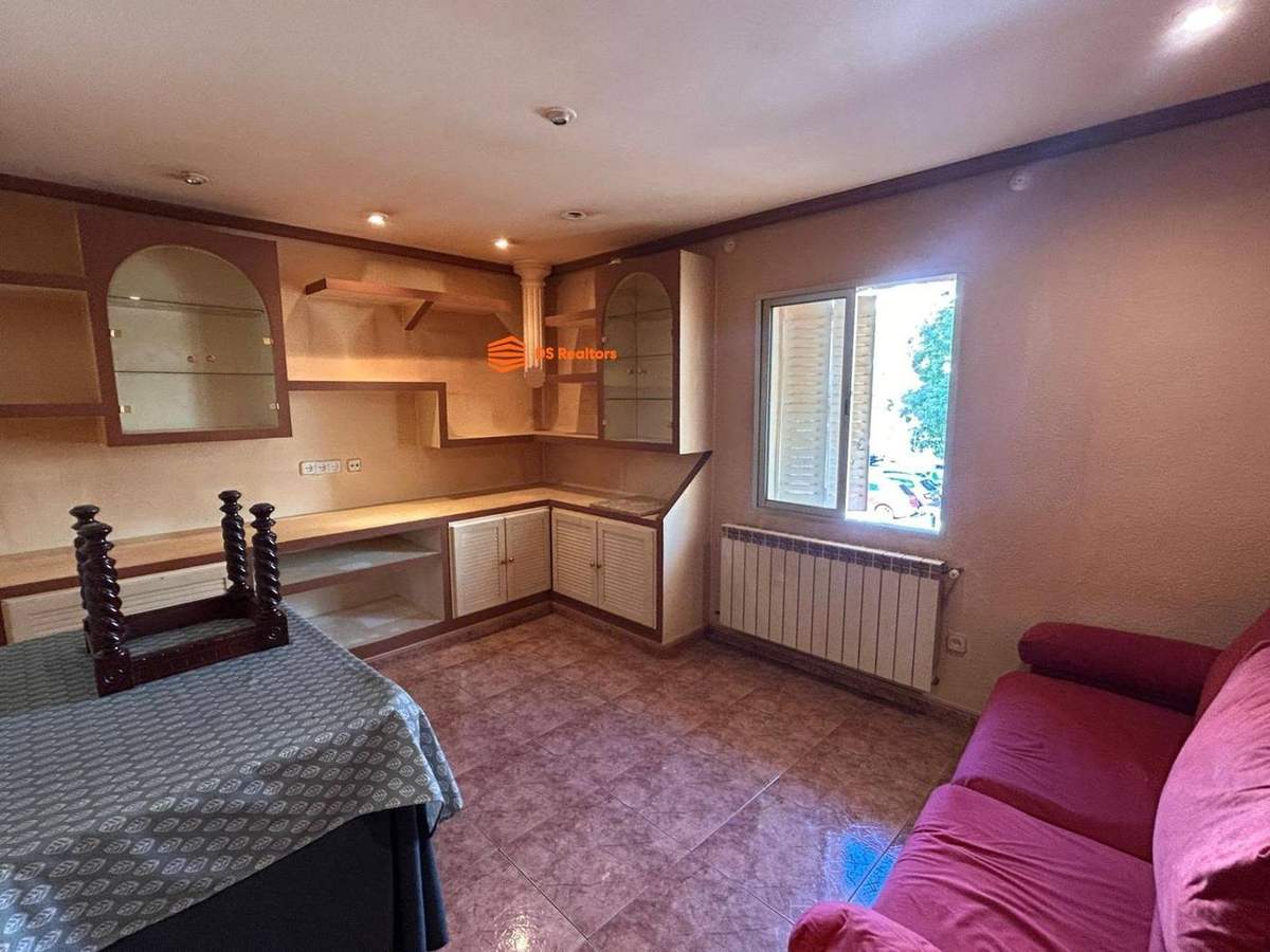 Vivienda a reformar en Barrio del Pilar (Barrio del Pilar)