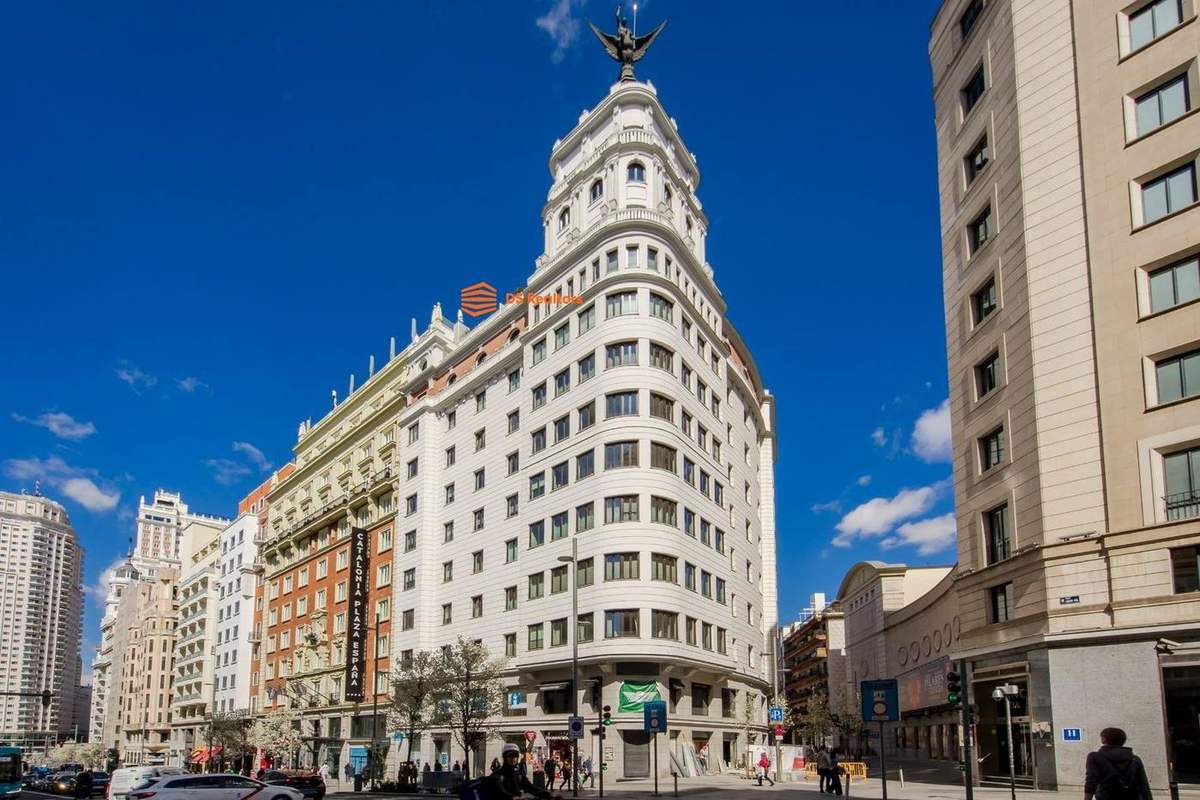 Obra nueva en Malasaña con piscina en la azotea, gimnasio y garaje (Malasaña-Universidad)