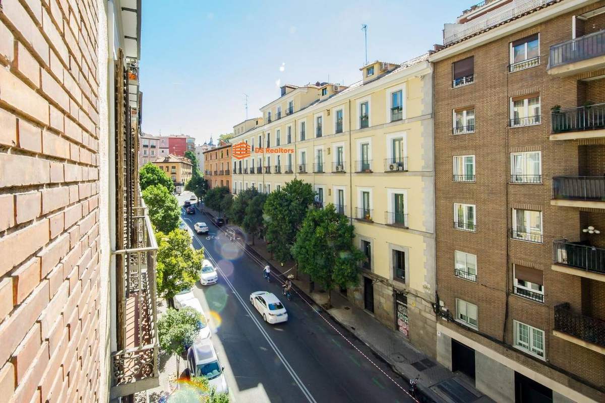 Vivienda exterior y luminosa en Madrid de los Austrias (Palacio)