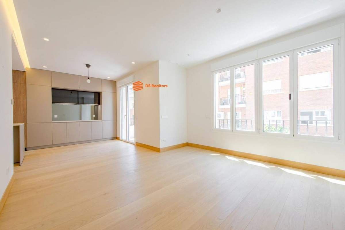 Vivienda en calle Padilla (Lista)