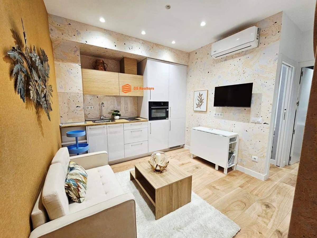 Apartamento reformado y amueblado en el corazón de Malasaña (Malasaña-Universidad)